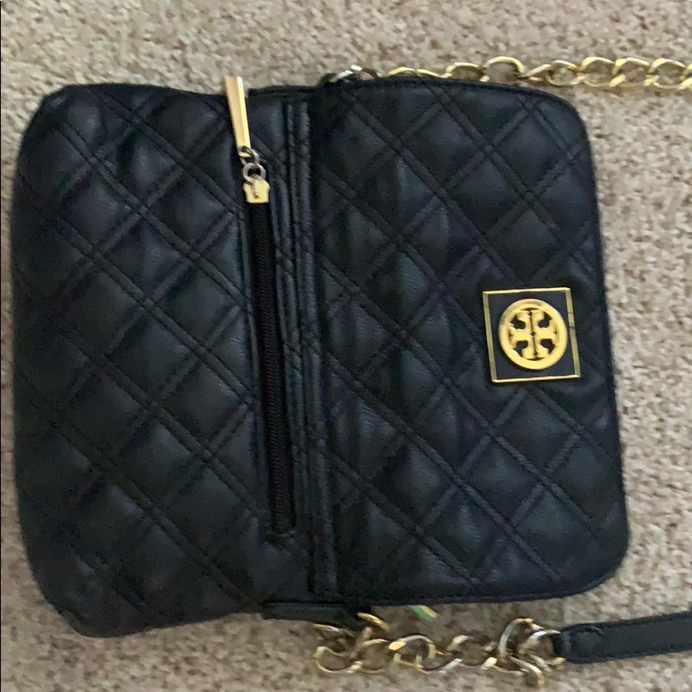 Tory Burch pocket book
